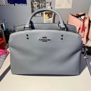 blue coach purse! used for about 2 weeks in perfect condition :))